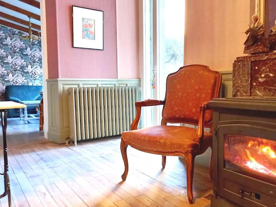 Maison Violette En Berry Aigurande Buitenkant foto