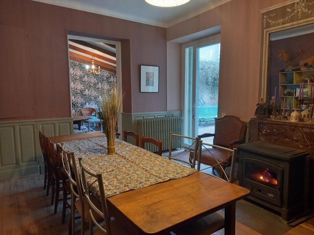 Maison Violette En Berry Aigurande Buitenkant foto