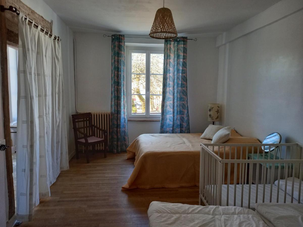 Maison Violette En Berry Aigurande Buitenkant foto