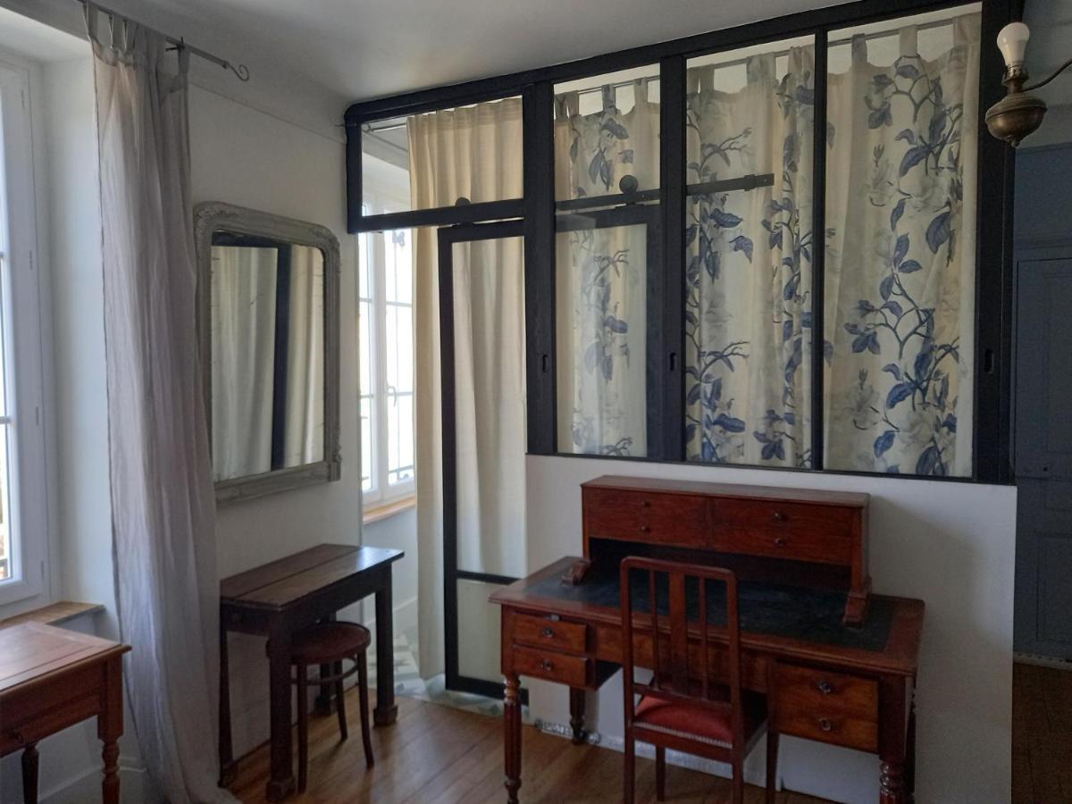 Maison Violette En Berry Aigurande Buitenkant foto