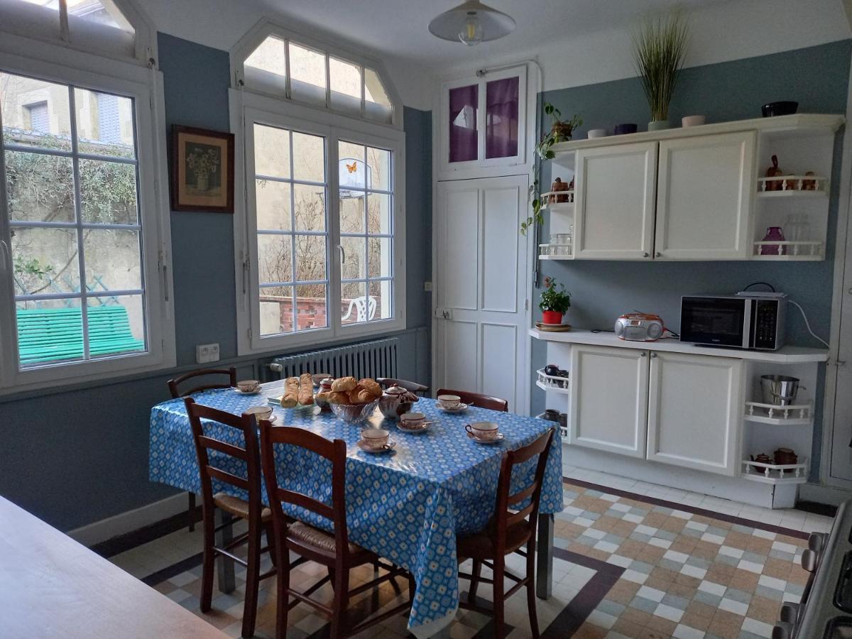 Maison Violette En Berry Aigurande Buitenkant foto