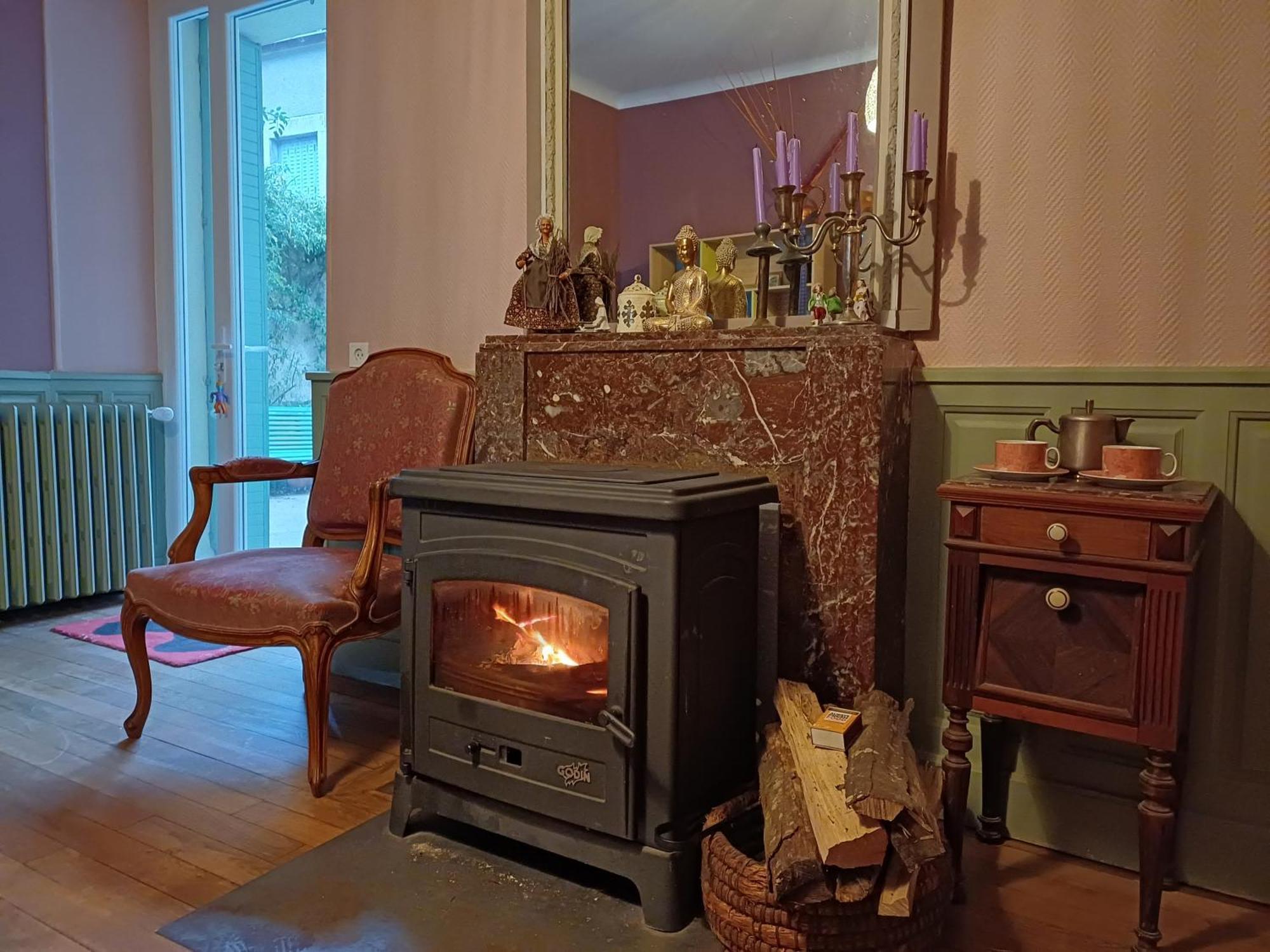 Maison Violette En Berry Aigurande Buitenkant foto